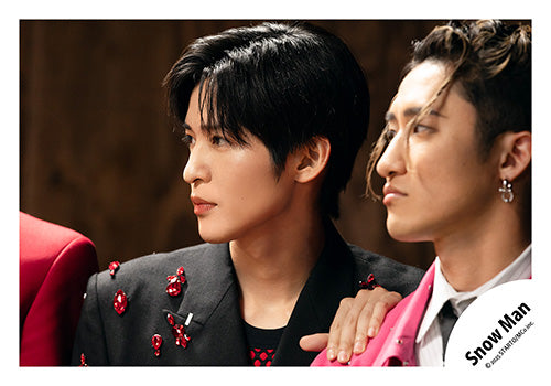 【No.SM25-643】Single「SERIOUS」MV & jacket photo off-shot