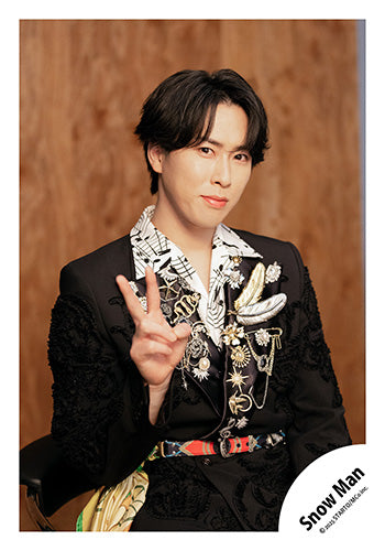 【No.SM25-658】Single「SERIOUS」MV & jacket photo off-shot