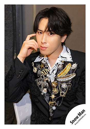 【No.SM25-662】Single「SERIOUS」MV & jacket photo off-shot