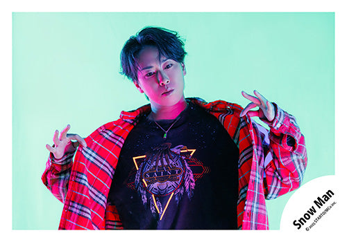 【No.SM25-667】Single「SERIOUS」MV & jacket photo off-shot