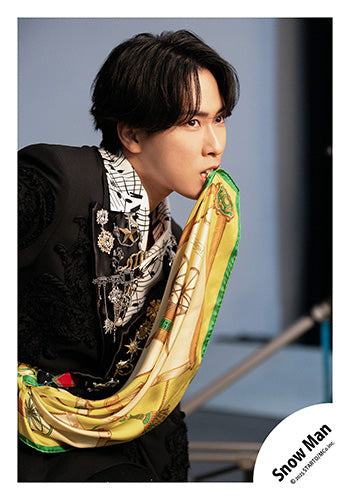 【No.SM25-668】Single「SERIOUS」MV & jacket photo off-shot