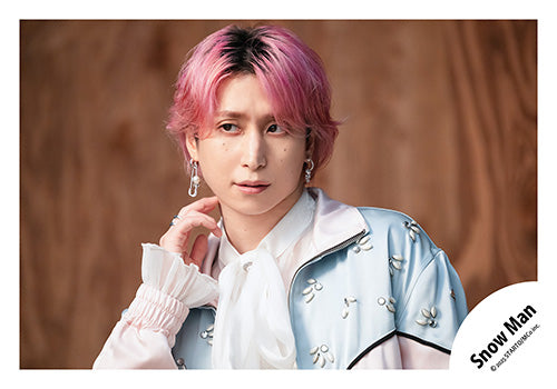 【No.SM25-677】Single「SERIOUS」MV & jacket photo off-shot