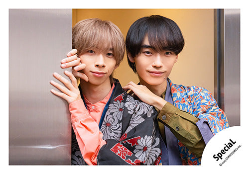 【No.SP25-051】「SpeciaL LIVE 2025 4ever SpeciaL」Goods off-shot