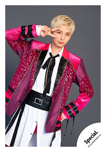 【No.SP25-079】「SpeciaL LIVE 2025 4ever SpeciaL」Goods off-shot