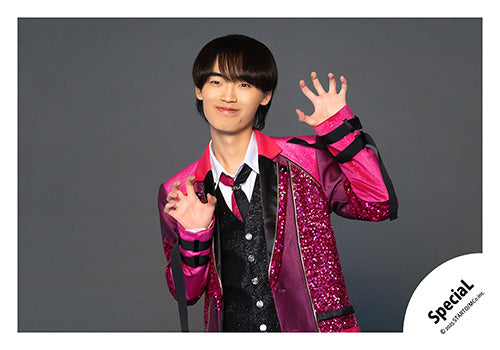 【No.SP25-103】「SpeciaL LIVE 2025 4ever SpeciaL」Goods off-shot