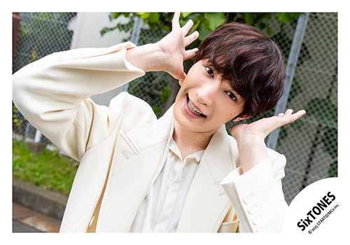 【No.ST25-044】Album「GOLD」MV & jacket photo off-shot