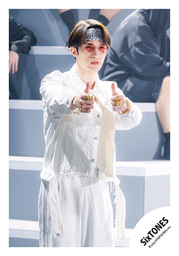 【No.ST25-048】Album「GOLD」MV & jacket photo off-shot