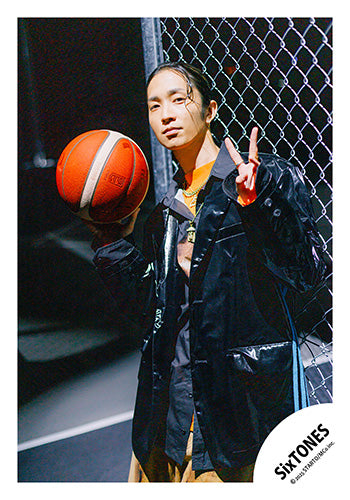 【No.ST25-143】Album「GOLD」MV & jacket photo off-shot