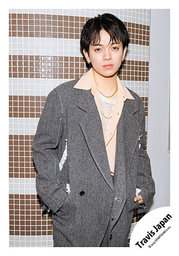 【No.TJ25-026】「Travis Japan Concert Tour 2025 VIIsual」Goods off-shot