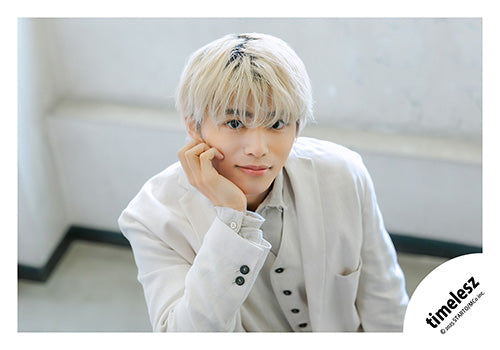 【No.TSZ25-359】Album「FAM」MV & jacket photo off-shot