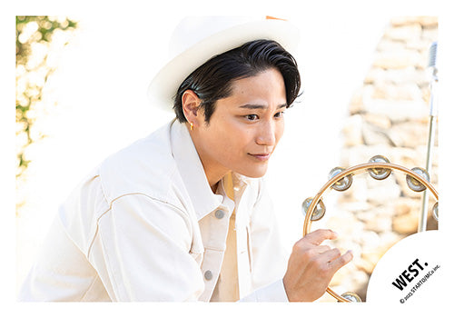 【No.WES25-077】Album「A.H.O. -Audio Hang Out-」MV & jacket photo off-shot