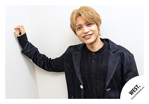 【No.WES25-099】Album「A.H.O. -Audio Hang Out-」MV & jacket photo off-shot