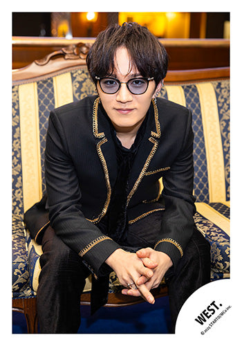 【No.WES25-118】Album「A.H.O. -Audio Hang Out-」MV & jacket photo off-shot