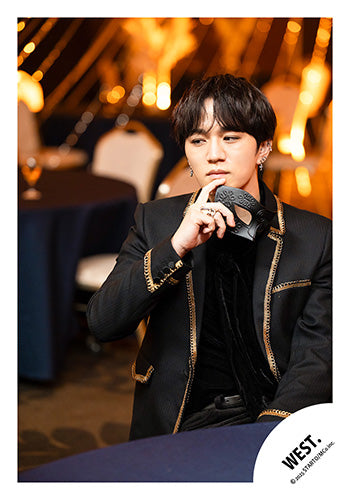 【No.WES25-123】Album「A.H.O. -Audio Hang Out-」MV & jacket photo off-shot