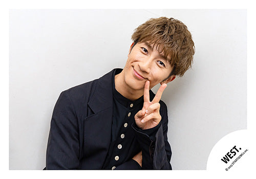 【No.WES25-165】Album「A.H.O. -Audio Hang Out-」MV & jacket photo off-shot