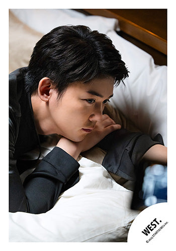 【No.WES25-196】Album「A.H.O. -Audio Hang Out-」MV & jacket photo off-shot