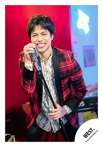 【No.WES25-219】「WEST. LIVE TOUR 2025 A.H.O. -Audio Hang Out-」Goods off-shot