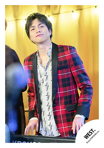 【No.WES25-224】「WEST. LIVE TOUR 2025 A.H.O. -Audio Hang Out-」Goods off-shot