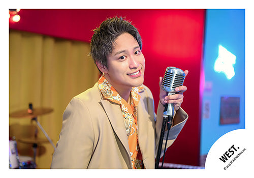 【No.WES25-239】「WEST. LIVE TOUR 2025 A.H.O. -Audio Hang Out-」Goods off-shot