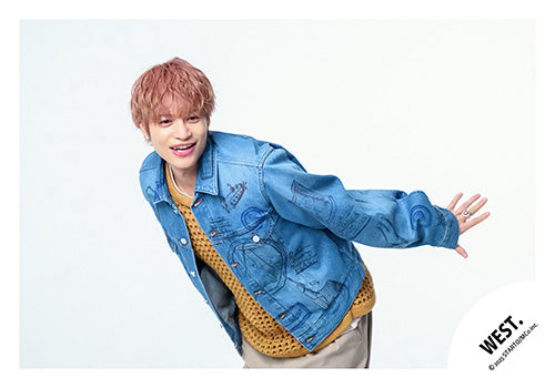 【No.WES25-249】「WEST. LIVE TOUR 2025 A.H.O. -Audio Hang Out-」Goods off-shot