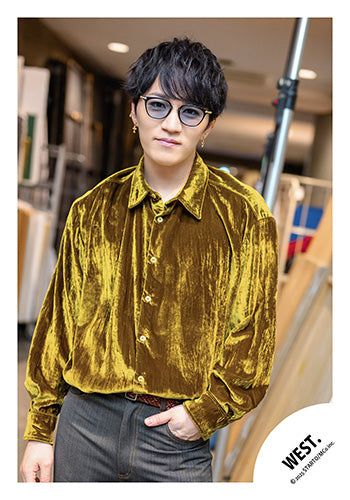 【No.WES25-254】「WEST. LIVE TOUR 2025 A.H.O. -Audio Hang Out-」Goods off-shot