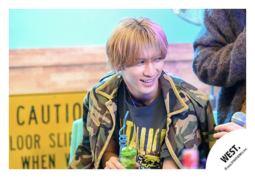 【No.WES25-265】「WEST. LIVE TOUR 2025 A.H.O. -Audio Hang Out-」Goods off-shot