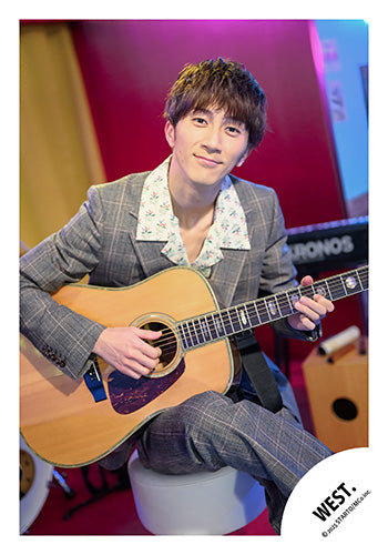 【No.WES25-278】「WEST. LIVE TOUR 2025 A.H.O. -Audio Hang Out-」Goods off-shot