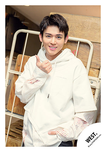 【No.WES25-295】「WEST. LIVE TOUR 2025 A.H.O. -Audio Hang Out-」Goods off-shot