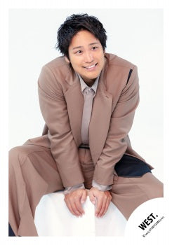 【No.WES25-563】「WEST. SPECIAL LIVE “WESTA!” 2025-2026」Goods off-shot