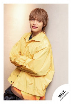 【No.WES25-568】「WEST. SPECIAL LIVE “WESTA!” 2025-2026」Goods off-shot