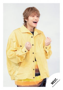 【No.WES25-575】「WEST. SPECIAL LIVE “WESTA!” 2025-2026」Goods off-shot