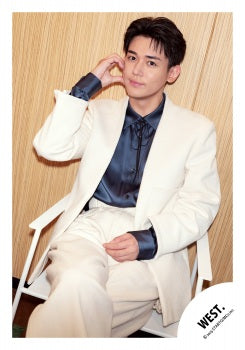 【No.WES25-615】「WEST. SPECIAL LIVE “WESTA!” 2025-2026」Goods off-shot