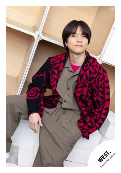 【No.WES26-201】「WEST. LIVE TOUR 2026 Yuiitsu-Muni」Goods off-shot