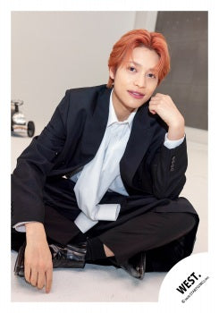 【No.WES26-222】「WEST. LIVE TOUR 2026 Yuiitsu-Muni」Goods off-shot