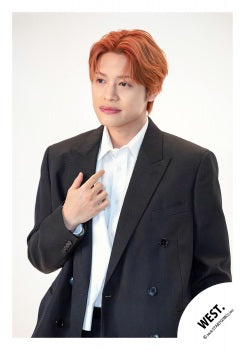 【No.WES26-227】「WEST. LIVE TOUR 2026 Yuiitsu-Muni」Goods off-shot