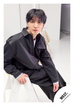 【No.WES26-256】「WEST. LIVE TOUR 2026 Yuiitsu-Muni」Goods off-shot