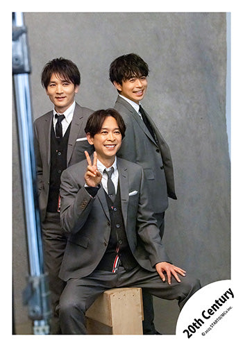 【No.20C25-008】Single「Never Give Up!」MV & jacket photo off-shot