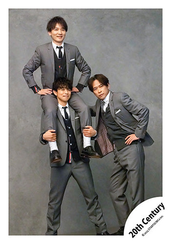 【No.20C25-010】Single「Never Give Up!」MV & jacket photo off-shot