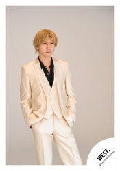 「WEST. 10th Anniversary Exhibition KANSAI NANAIRO OTOKO OMATSURI」goods off-shot 【WEST.】Ryusei FUJII SET 24-608