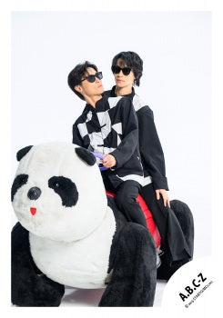 【No.ABC25-202】Album「CRAZY ROMANTIC!」MV & jacket photo off-shot