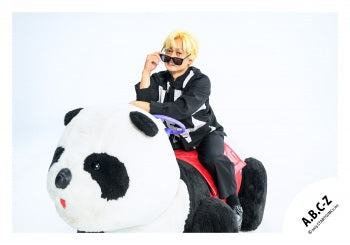 【No.ABC25-280】Album「CRAZY ROMANTIC!」MV & jacket photo off-shot