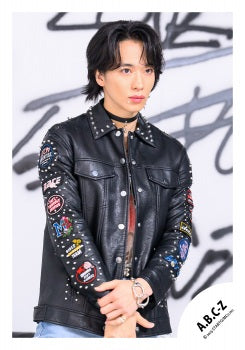 【No.ABC25-309】「A.B.C-Z Concert Tour 2025 CRAZY ROMANTIC!」Goods off-shot