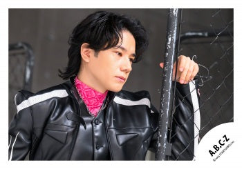 【No.ABC25-325】「A.B.C-Z Concert Tour 2025 CRAZY ROMANTIC!」Goods off-shot