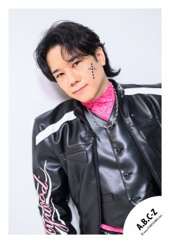 【No.ABC25-327】「A.B.C-Z Concert Tour 2025 CRAZY ROMANTIC!」Goods off-shot