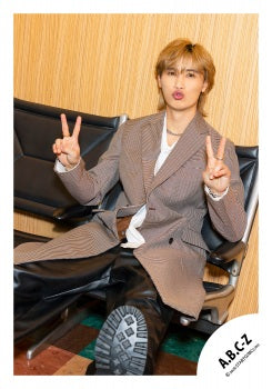 【No.ABC26-200】「A.B.C-Z Concert Tour 2026 The Way of L.O.V-E」Goods off-shot