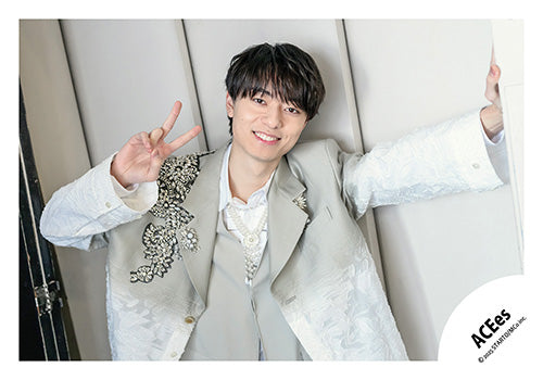 【No.ACE25-045】「ACEes Arena Tour 2025 PROLOGUE」Goods off-shot