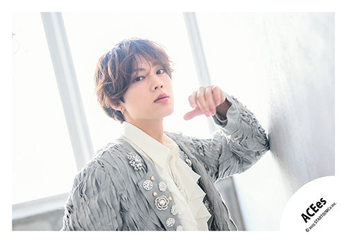 【No.ACE25-063】「ACEes Arena Tour 2025 PROLOGUE」Goods off-shot