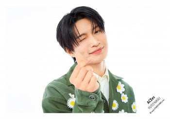 【No.ACE26-050】Profile photo off-shot 2026
