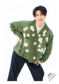 【No.ACE26-052】Profile photo off-shot 2026