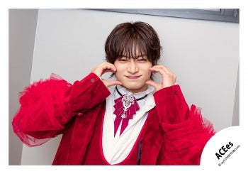 【No.ACE26-098】「ACEes Arena Tour 2026 “V”」Goods off-shot